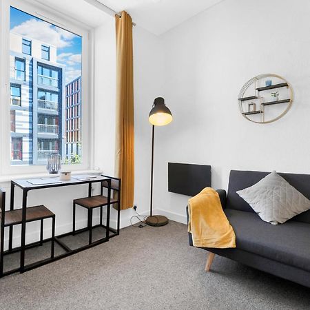 Modern & Spacious 1 Bedroom Apartment - Close To City Centre - Sleeps Up To 3 Guests Édimbourg Extérieur photo