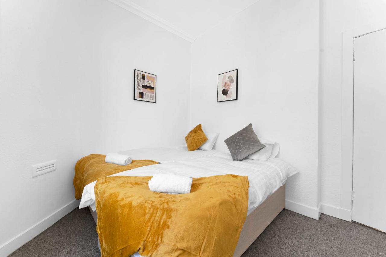 Modern & Spacious 1 Bedroom Apartment - Close To City Centre - Sleeps Up To 3 Guests Édimbourg Extérieur photo