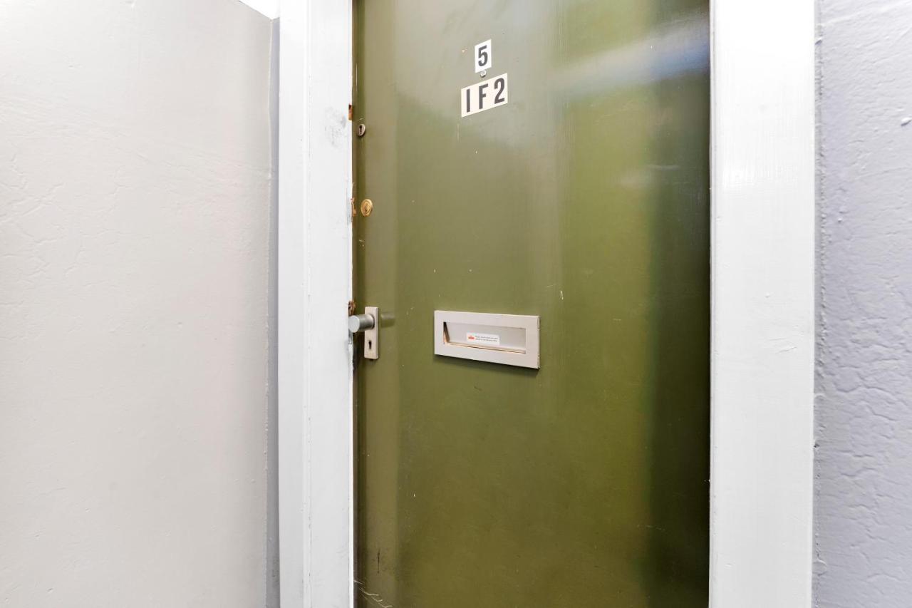 Modern & Spacious 1 Bedroom Apartment - Close To City Centre - Sleeps Up To 3 Guests Édimbourg Extérieur photo